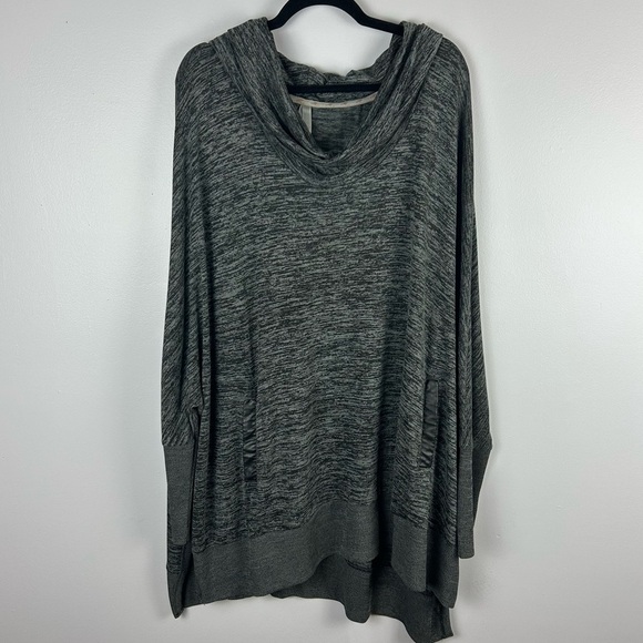 Melissa McCarthy Seven7 Long Sleeve Gray Tunic with Front Pockets Size 3X - Picture 2 of 13
